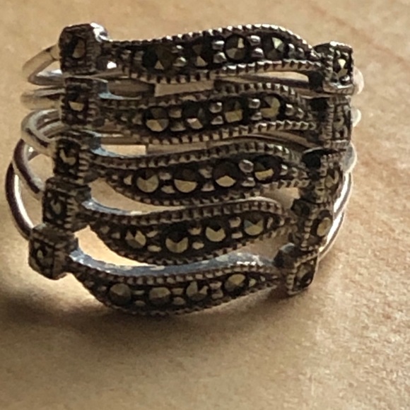 Sterling Silver Wave Band Ring Faux Black Diamond - Picture 2 of 7